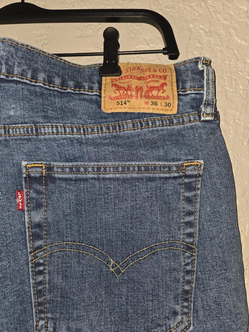 Levi's Men's Medium Blue Straight-Leg Jeans